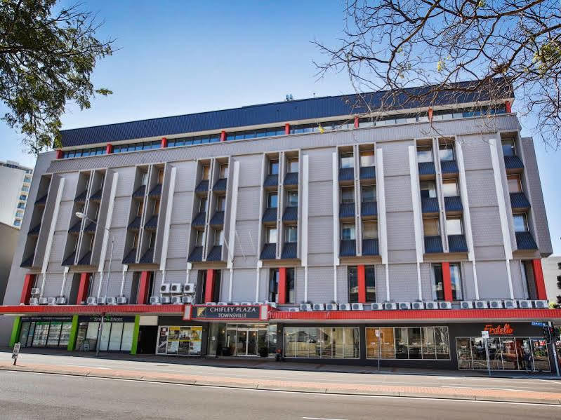 Madison Plaza Townsville Buitenkant foto